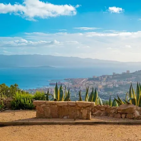 2 Avec Piscine & Vue Sur La Baie D'ajaccio Alata