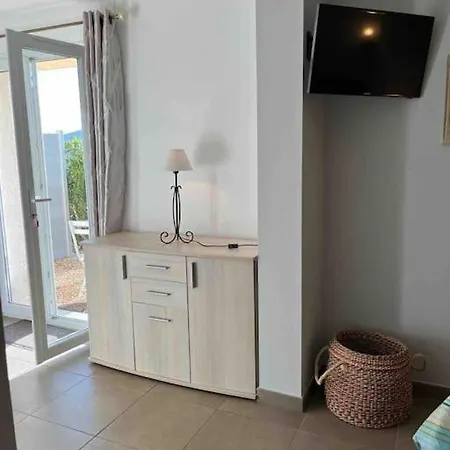 Apartament 2 Avec Piscine & Vue Sur La Baie D'ajaccio